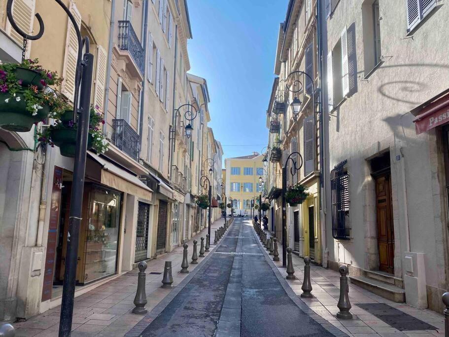 Au Coeur Du Viel Antibes - Cosy Appartement Ngoại thất bức ảnh